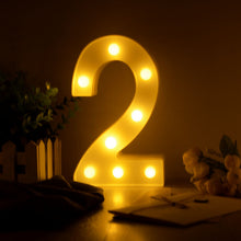 Load image into Gallery viewer, Lampe LED lumineuse lettre veilleuse créative 26 Alphabet anglais numéro batterie lampe romantique décoration de fête de mariage
